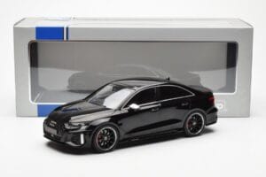 Audi RS3 8Y Szedán Fekete MCG 1:18 MCG18450 Fém – 6. kép a 6-ből