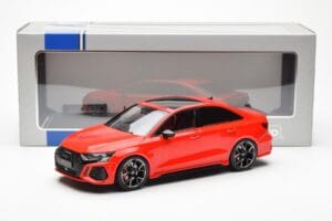 Audi RS3 8Y Szedán Piros MCG 1:18 MCG18451 Fém – 6. kép a 6-ből