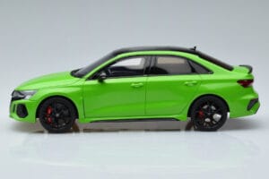 Audi RS3 8Y Szedán Zöld GT Spirit 1:18 GT414 Gyanta – 3. kép a 6-ből