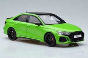 Audi RS3 8Y Szedán Zöld GT Spirit 1:18 GT414 Gyanta – 4. kép a 6-ből