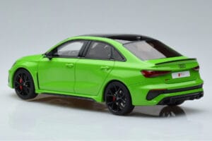 Audi RS3 8Y Szedán Zöld GT Spirit 1:18 GT414 Gyanta – 5. kép a 6-ből