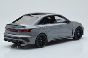 Audi RS3 8Y Sedan Performance Edition Szürke GT Spirit 1:18 GT885 Gyanta – 2. kép a 6-ből