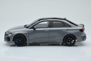 Audi RS3 8Y Sedan Performance Edition Szürke GT Spirit 1:18 GT885 Gyanta – 3. kép a 6-ből