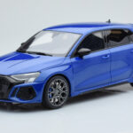 Audi RS3 8Y Sportback Performance Edition Nagaro Kék GT Spirit 1:18