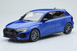 Audi RS3 8Y Sportback Performance Edition Nagaro Kék GT Spirit 1:18 GT884