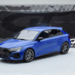 Audi RS3 8Y Sportback Performance Edition Nagaro Kék GT Spirit 1:18 - image 5 of 5