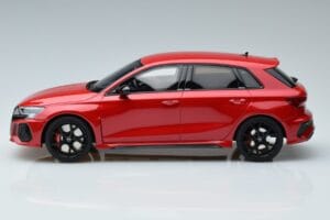 Audi RS3 8Y Sportback Piros GT Spirit 1:18 GT378 Gyanta – 3. kép a 6-ből