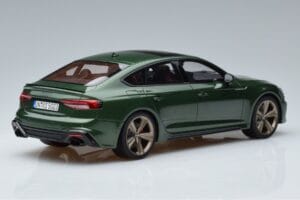 Audi RS5 B9 Sportback Sonoma Zöld Asia Edition GT Spirit 1:18 CLDC018 Gyanta – 2. kép a 6-ből