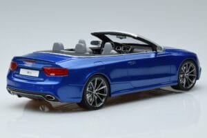 Audi RS5 B8 Kabrió Kék GT Spirit 1:18 ZM053 Gyanta – 2. kép a 6-ből