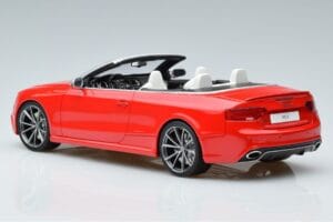 Audi RS5 B8 Kabrió Piros GT Spirit 1:18 GT724 Gyanta – 4. kép a 5-ből