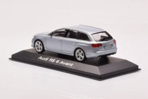 Audi RS6 C6 Monza Ezüst Minichamps 1:43 5010710213 Fém – 3. kép a 4-ből