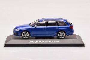 Audi RS6 C6 Sepang Kék Minichamps 1:43 5010710223