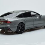 Audi RS7 C8 Sportback Szürke Kengfai 1:18 VAKF 0333 Gyanta - image 3 of 7