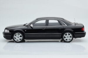 Audi S8 D2 Fekete Otto 1:18 OT082 Gyanta – 3. kép a 6-ből