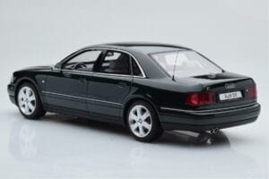 Audi S8 D2 Zöld Otto 1:18 OT916 Gyanta – 5. kép a 6-ből