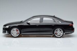 Audi S8 D5 Mythos Fekete Asia Edition GT Spirit 1:18 CLDC019 Gyanta – 3. kép a 6-ből