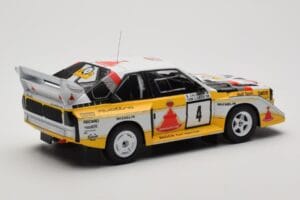 Audi Sport Quattro S1 E2 #4 S. Blomqvist / B. Cederberg Rally 1000 Lakes 1985 IXO 1:18 18RMC161A Fém – 2. kép a 6-ből