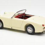 Austin-Healey Sprite Mk I Open Old English Fehér Kyosho 1:18 08953EW - image 7 of 8