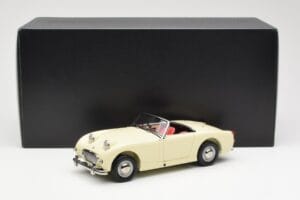 Austin-Healey Sprite Mk I Open Old English Fehér Kyosho 1:18 08953EW Fém – 8. kép a 8-ből
