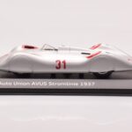 Auto Union Stromlinie #31 AVUS 1937 Ezüst Minichamps 1:43