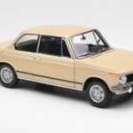 BMW 2002 Ti E10 Sahara Bézs Kyosho 1:18 08541BG - image 6 of 8
