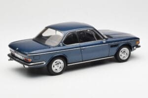 BMW 3.0 CSi E9 Kék Metál AUTOart 1:18 70672 Fém – 3. kép a 8-ből