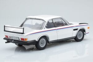 BMW 3.0 CSL E9 Fehér Dealer Edition Minichamps 1:18 80435A5D020 Fém – 3. kép a 7-ből