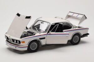 BMW 3.0 CSL E9 Fehér Heritage Edition Minichamps 1:18 80432411550 Fém – 2. kép a 8-ből