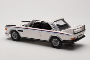 BMW 3.0 CSL E9 Fehér Heritage Edition Minichamps 1:18 80432411550 Fém – 7. kép a 8-ből