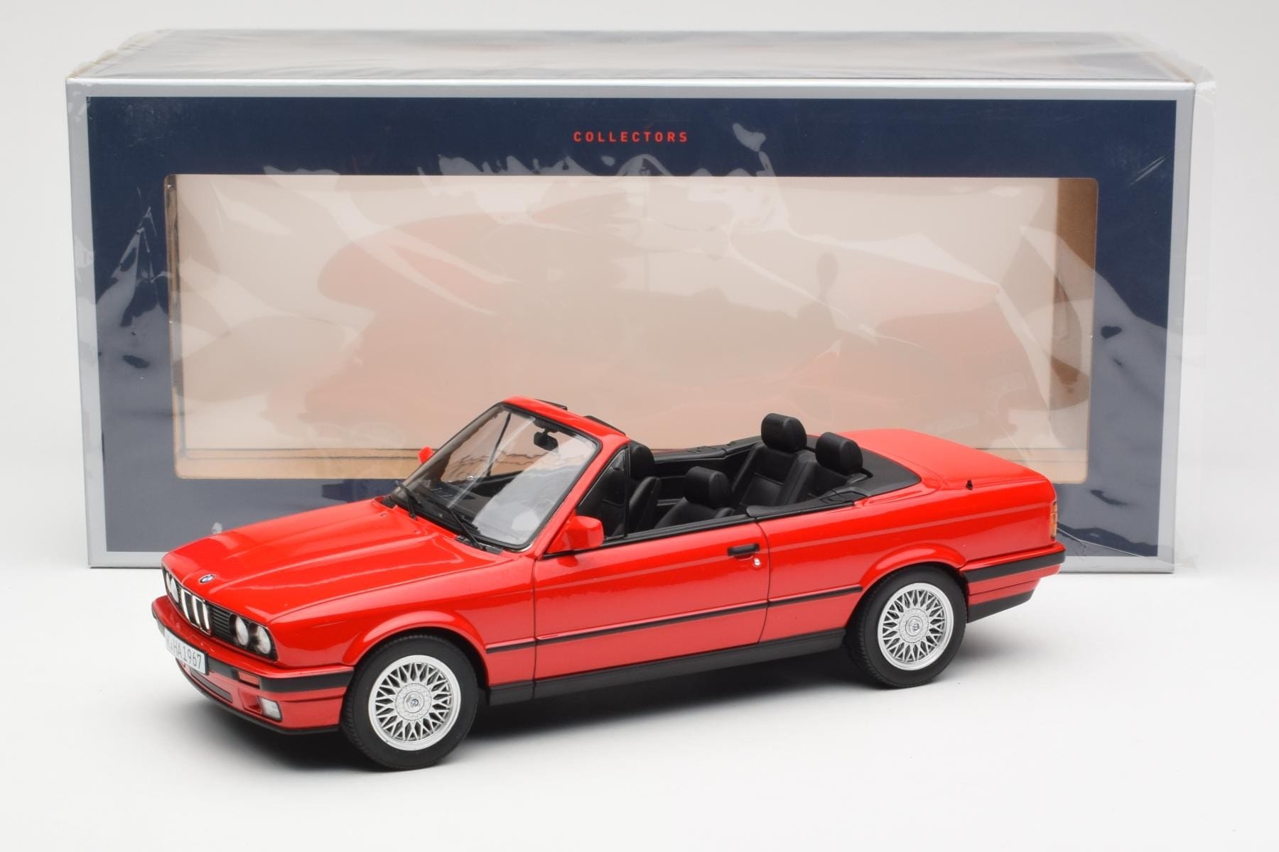 BMW 318i E30 Kabrió Piros Norev 1:18 183210 Fém – 6. kép a 6-ből