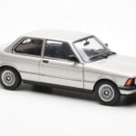 BMW 323i E21 Aspen Ezüst AUTOart 1:18 - image 6 of 8
