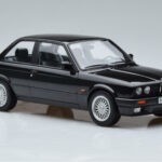 BMW 325i E30 Fekete Norev 1:18 - image 4 of 6