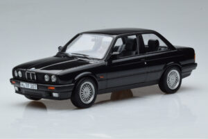 BMW 325i E30 Fekete Norev 1:18