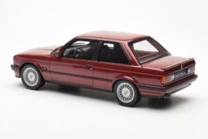 BMW 325i E30 Bordeaux Metallic Otto 1:18 OT102 Gyanta – 5. kép a 6-ből