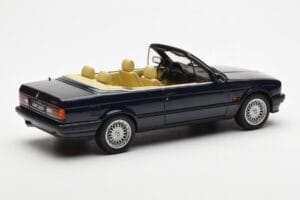 BMW 325i E30 Kabrió Kék Otto 1:18 OT114 Gyanta – 2. kép a 6-ből