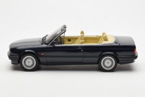 BMW 325i E30 Kabrió Kék Otto 1:18 OT114 Gyanta – 3. kép a 6-ből