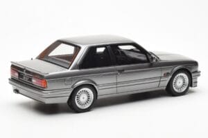 BMW 325i E30 Szürke Metallic Otto 1:18 OT571 Gyanta – 2. kép a 6-ből