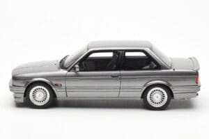 BMW 325i E30 Szürke Metallic Otto 1:18 OT571 Gyanta – 3. kép a 6-ből