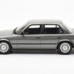 BMW 325i E30 Szedán Dolphin Szürke Otto 1:18 - image 3 of 6