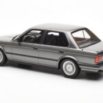 BMW 325i E30 Szedán Dolphin Szürke Otto 1:18 - image 5 of 6