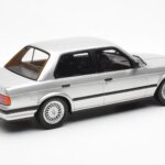 BMW 325i E30 Ezüst Otto 1:18 OT912 - image 2 of 6