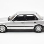 BMW 325i E30 Ezüst Otto 1:18 OT912 - image 3 of 6