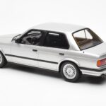 BMW 325i E30 Ezüst Otto 1:18 OT912 - image 5 of 6