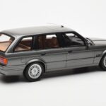BMW 325i E30 Touring Szürke Otto 1:18 - image 2 of 6