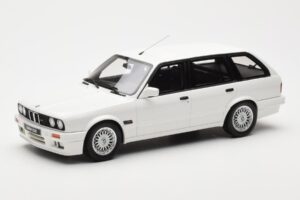 BMW 325i E30 Touring M Package Fehér Otto 1:18 OT238