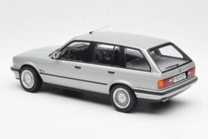 BMW 325i E30 Touring Ezüst Norev 1:18 183216 Fém – 5. kép a 6-ből