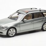 BMW 330i E91 Touring Szürke Metallic Kyosho 1:18