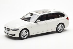 BMW 335i F31 Touring Alpine Fehér Paragon 1:18