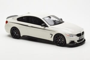 BMW 435i F32 M Performance Package Fehér GT Spirit 1:18 GT710 Gyanta – 4. kép a 6-ből