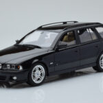 BMW 540 E39 Touring M Package Fekete Otto 1:18